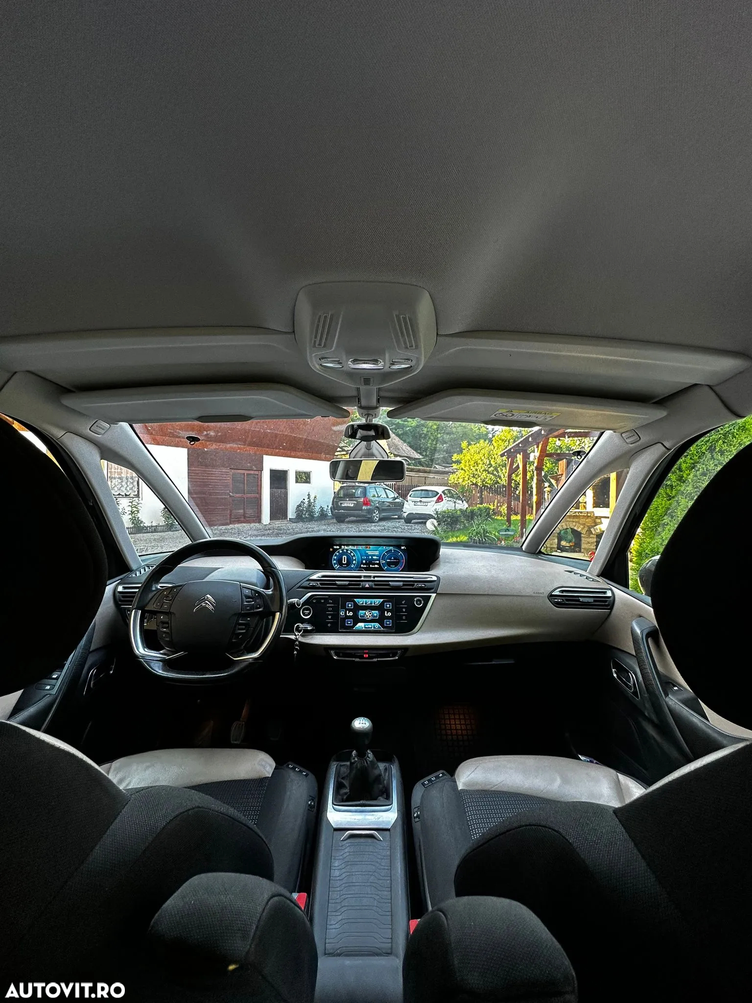 Citroën C4 Picasso - 8
