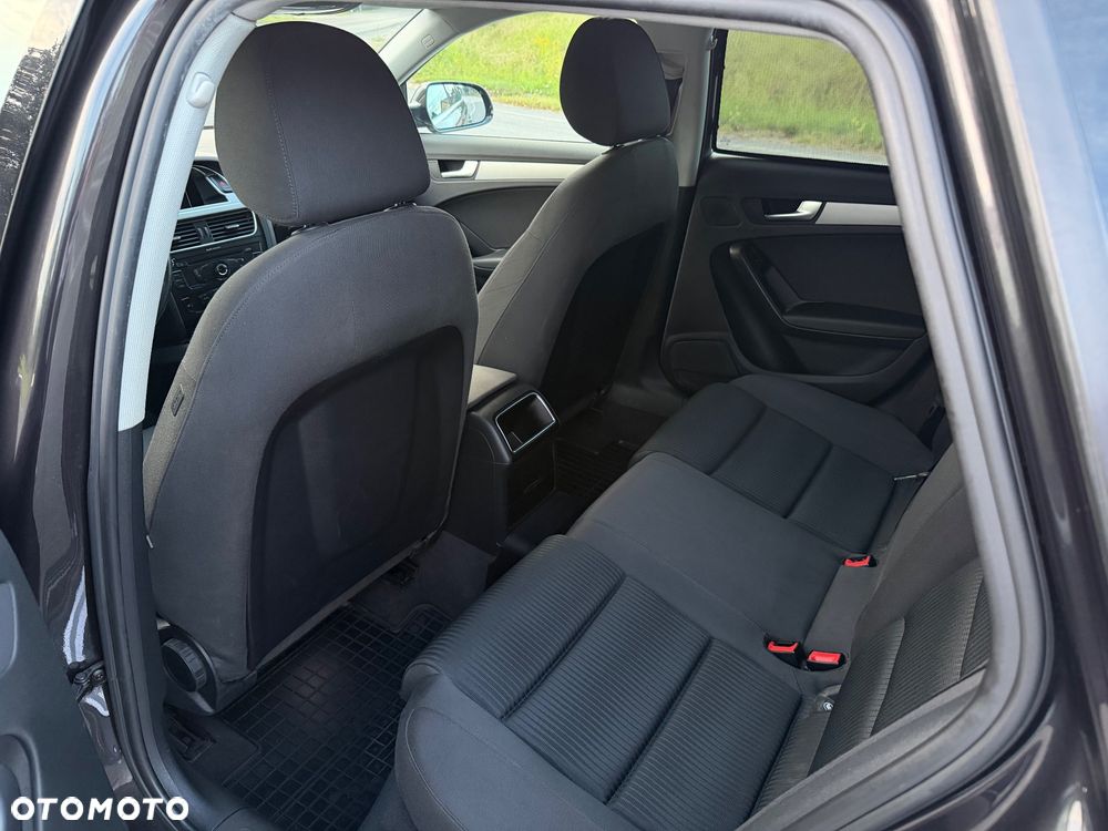 Audi A4 Avant 2.0 TDI - 14