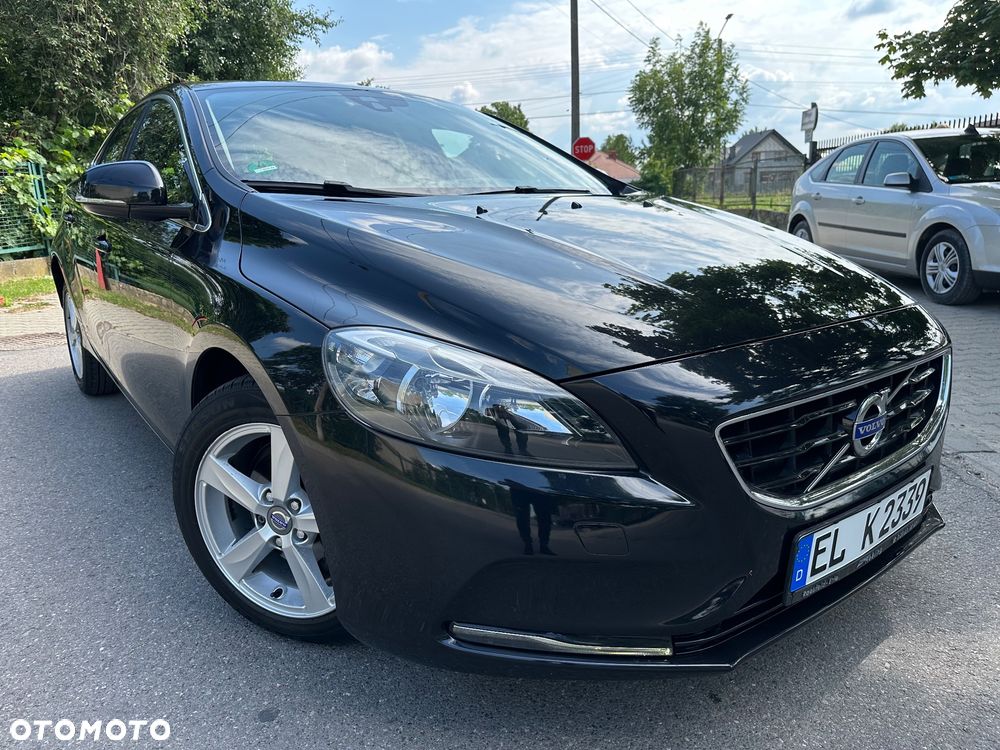 Volvo V40 D2 Momentum - 25