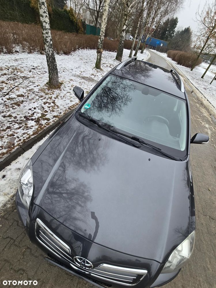 Toyota Avensis 1.8 VVT-i Combi - 13