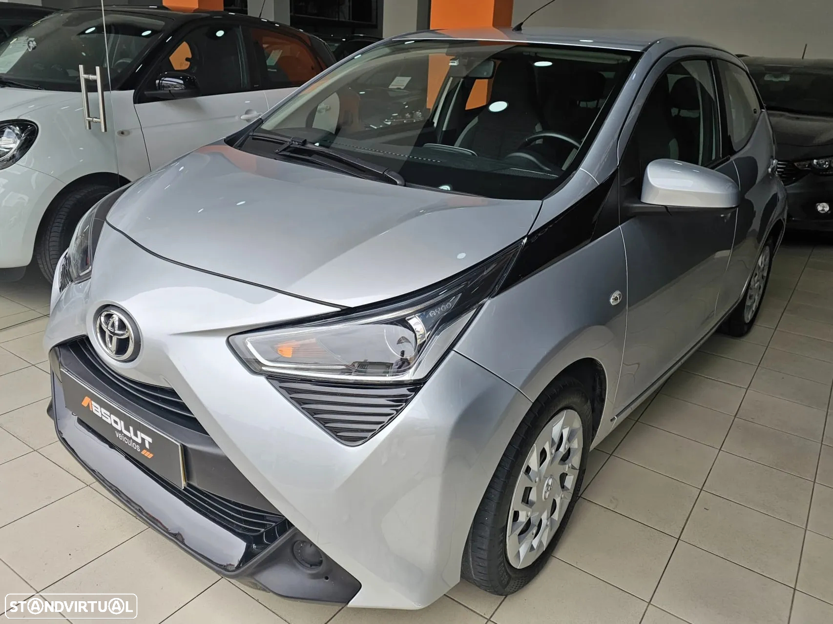 Toyota Aygo 1.0 X-Play+X-Touch - 2