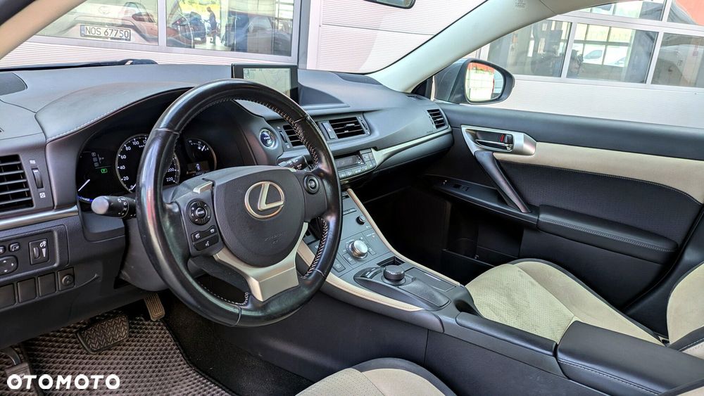 Lexus CT 200h Elegance EU6 - 10