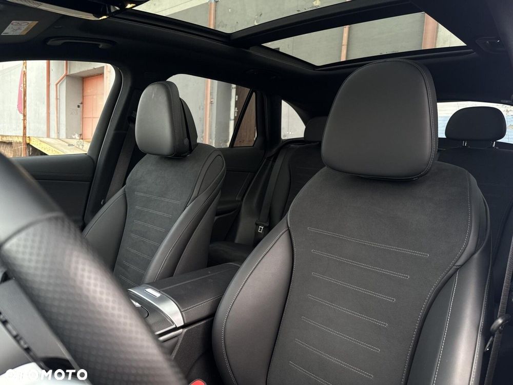 Mercedes-Benz GLC - 12
