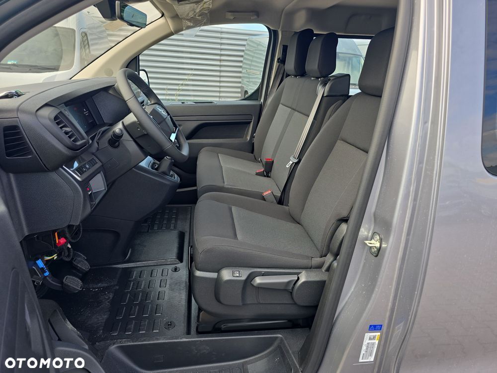 Opel Vivaro 2.2 CDTI XL 3,1t (brygadówka) - 14