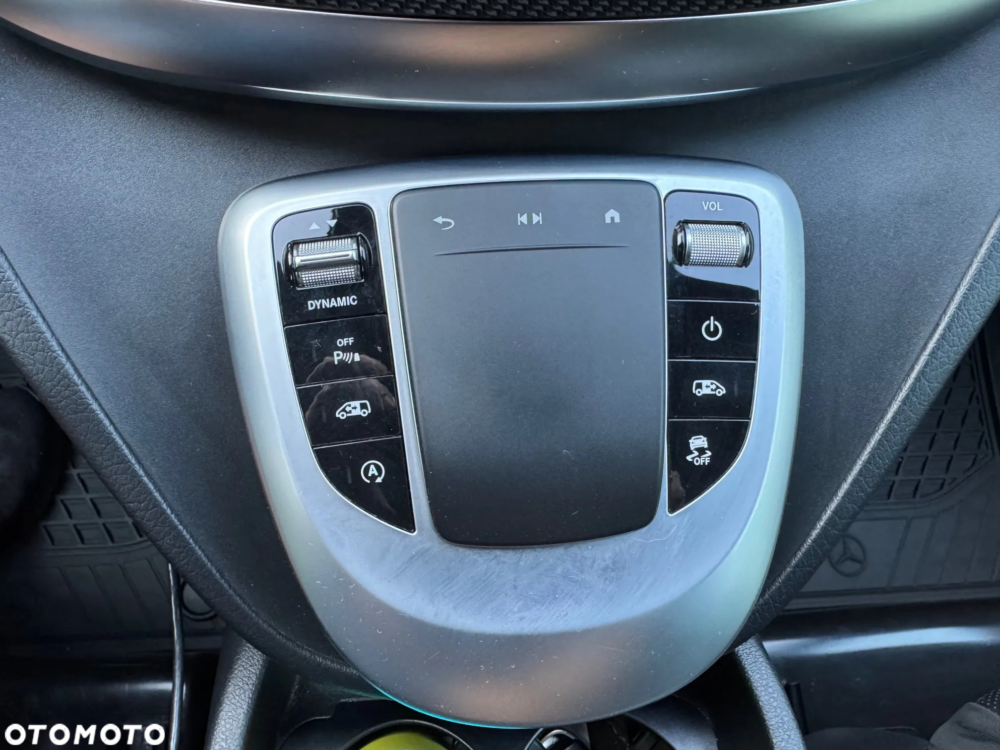 Mercedes-Benz Klasa V 300 d 4-Matic Exclusive 9G-Tronic (d³ugi) - 31