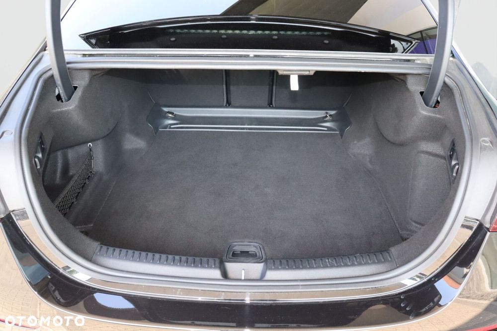 Mercedes-Benz Klasa E 220 d mHEV 4-Matic AMG 9G-Tronic - 18