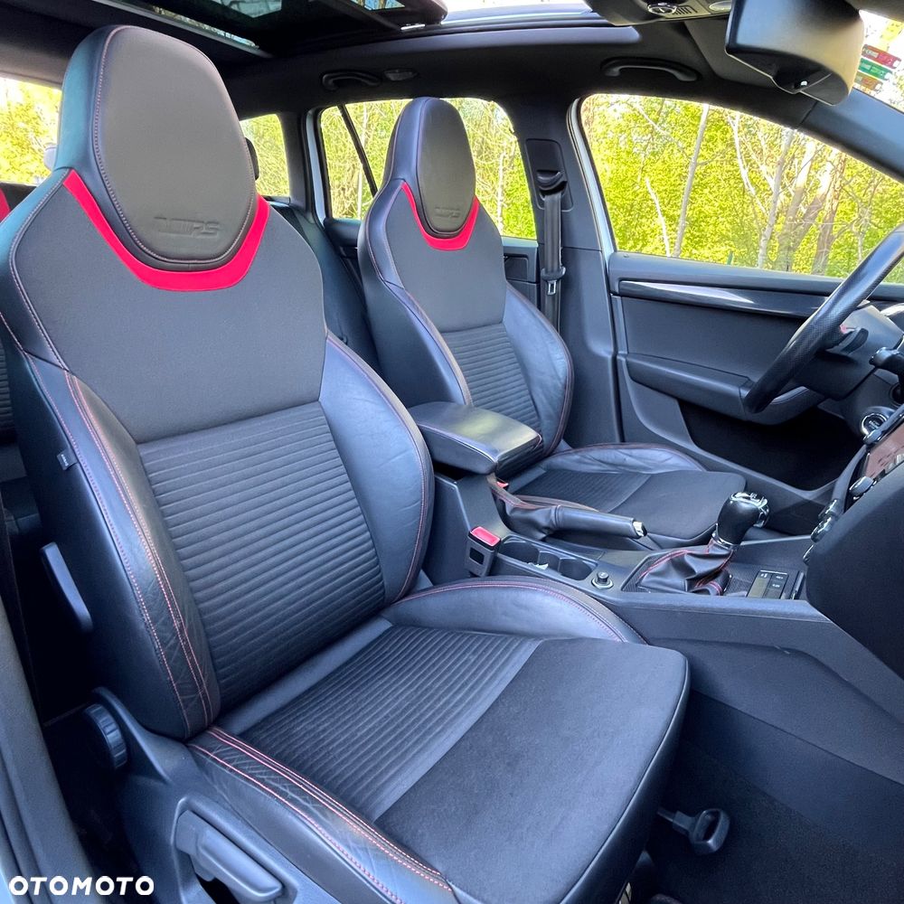 Skoda Octavia 2.0 TDI DSG RS - 7