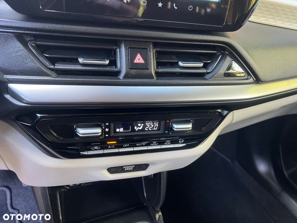 Suzuki Swift 1.2 Dualjet SHVS Premium Plus - 17