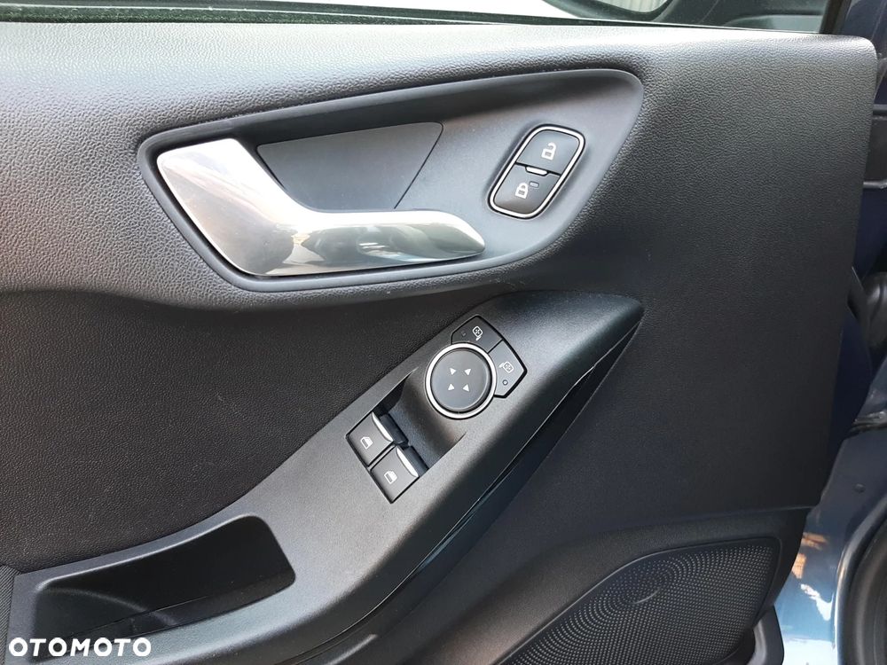 Ford Fiesta 1.1 Trend - 11