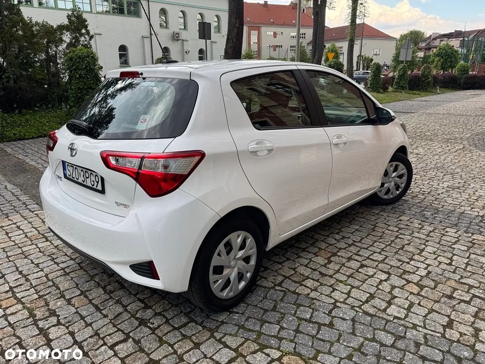 Toyota Yaris - 11