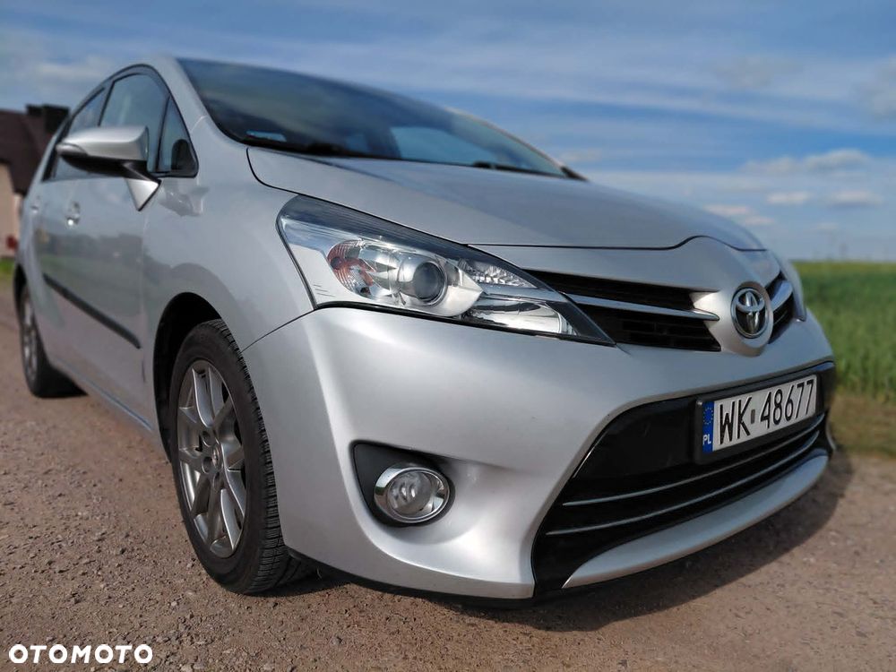 Toyota Verso 2.0 D-4D Premium - 1