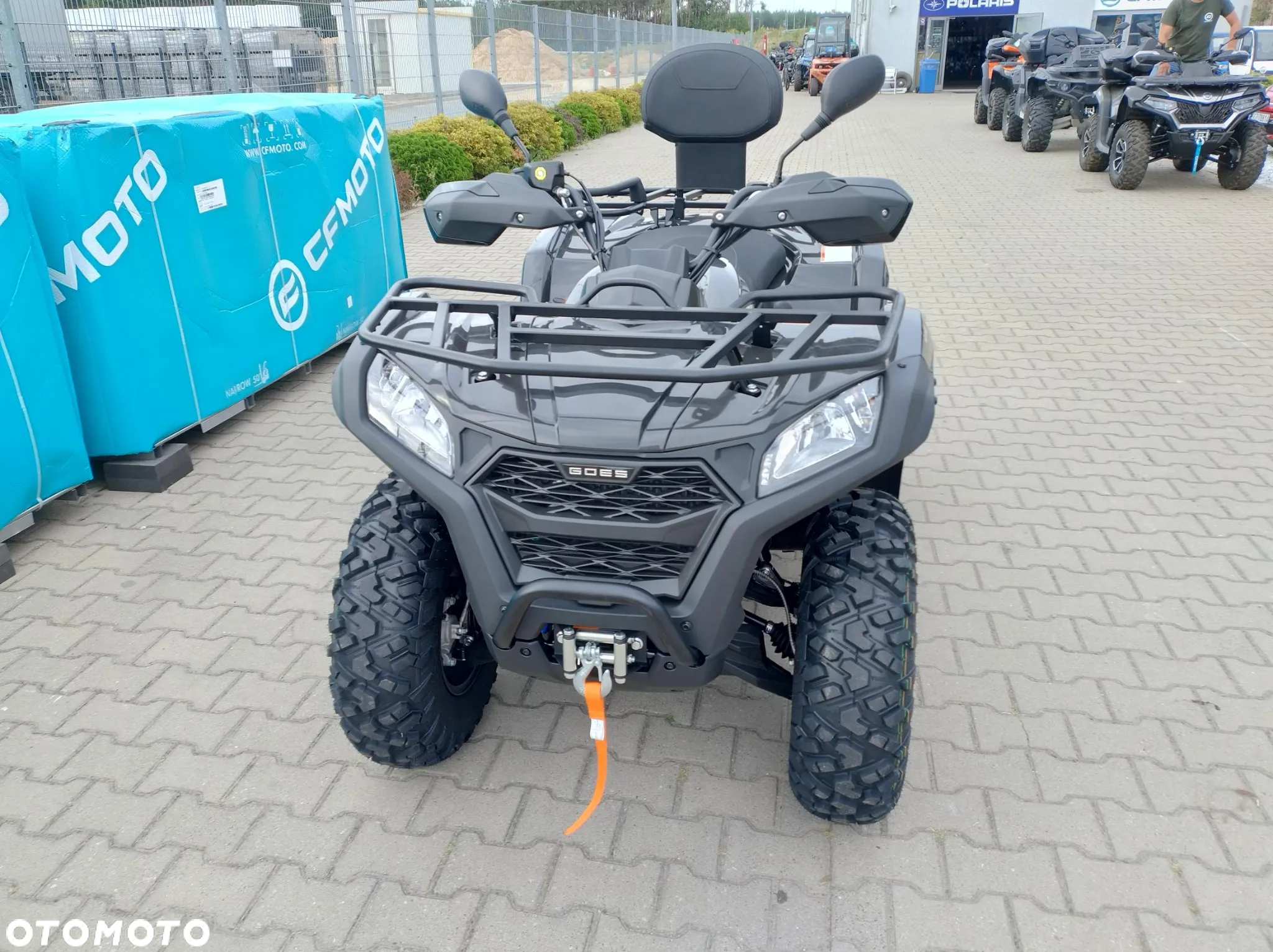 CFMoto CForce - 8