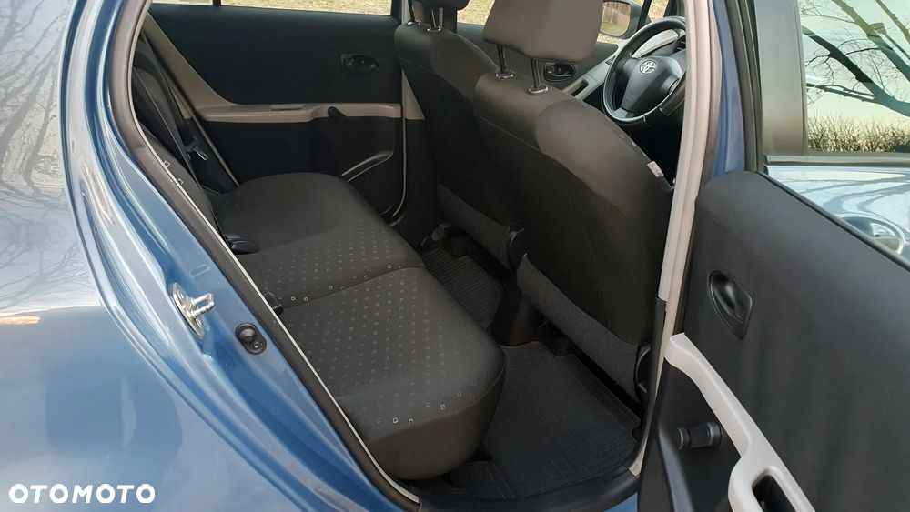 Toyota Yaris 1.3 Luna Premium - 13