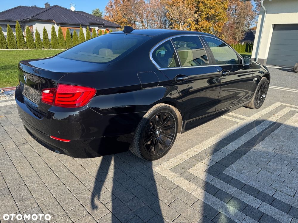 BMW Seria 5 520d Luxury Line - 12