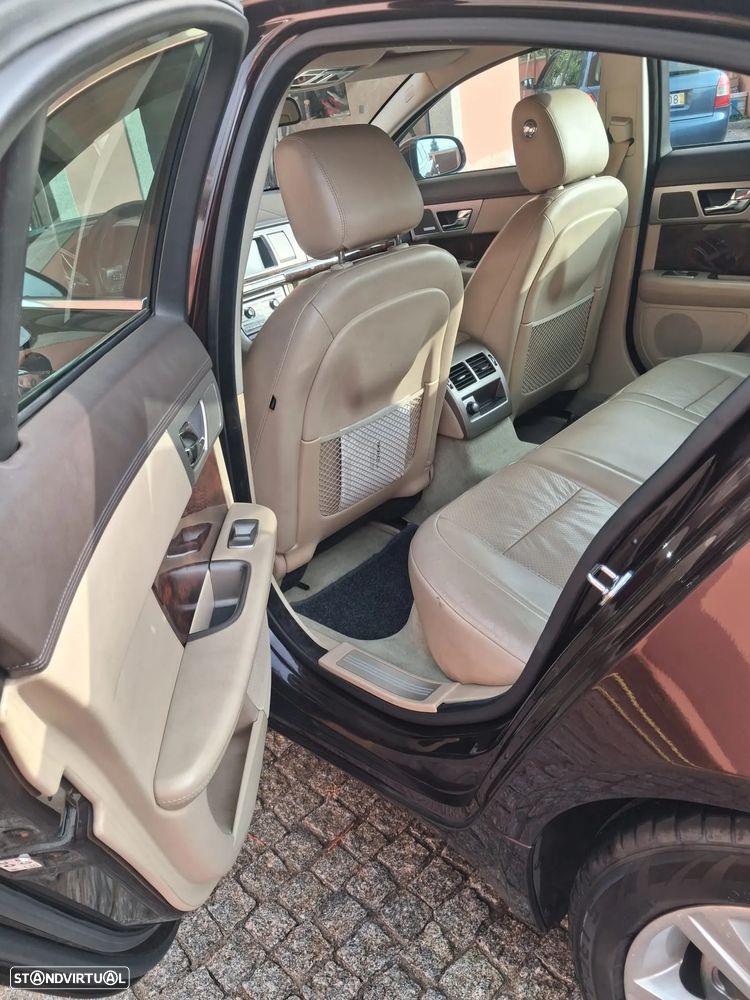 Jaguar XF 3.0 D V6 S Luxury - 13