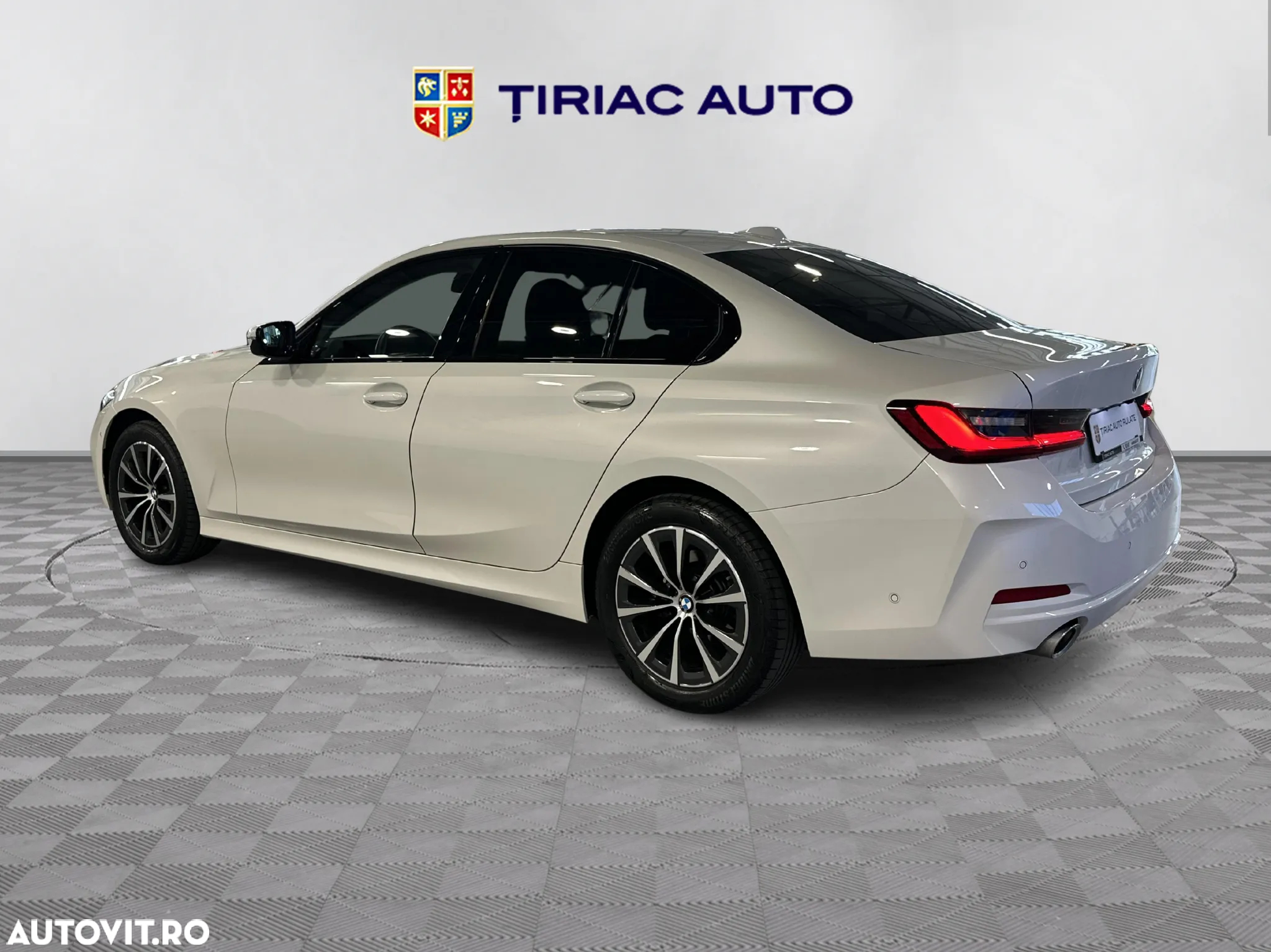 BMW Seria 3 320i xDrive Aut. - 3