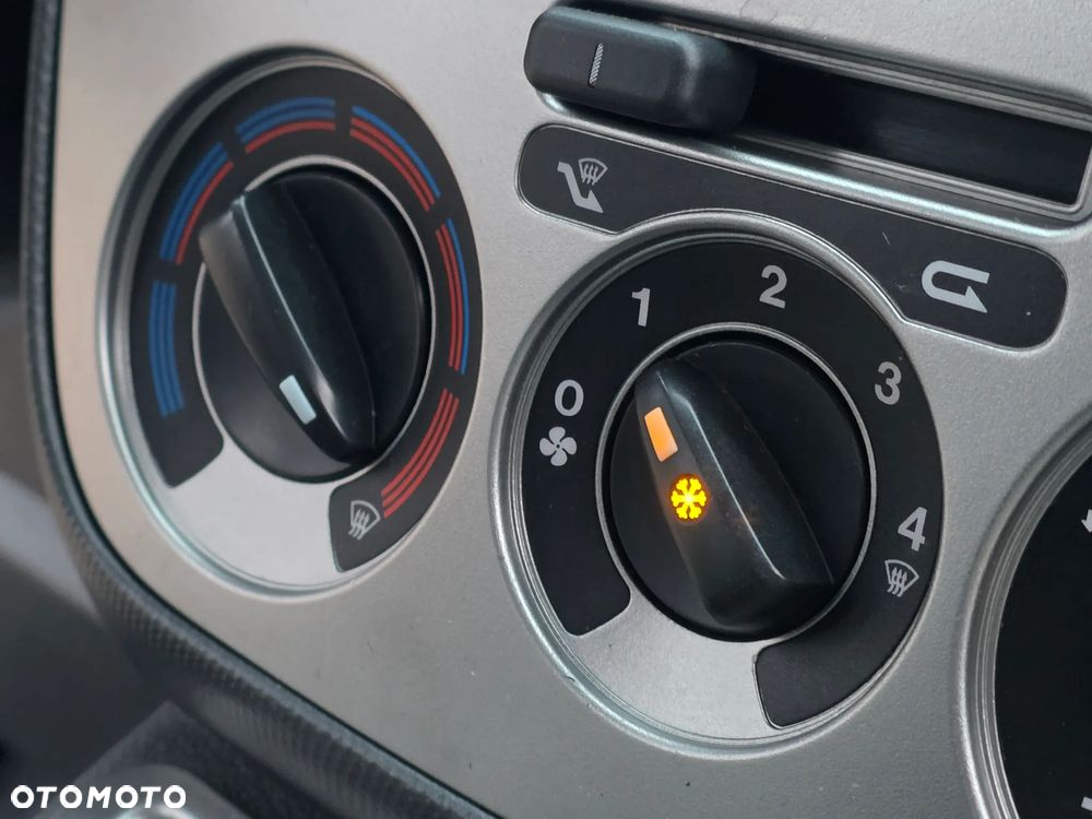 Fiat Qubo - 12