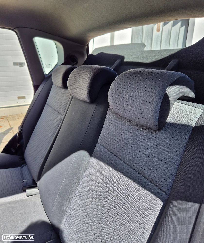 Chevrolet Aveo 1.2 LS - 19