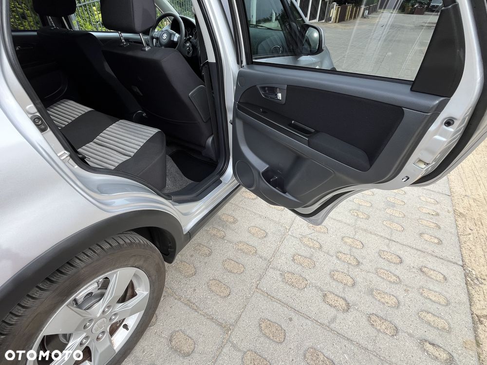 Suzuki SX4 1.6 VVT 4x2 City - 11