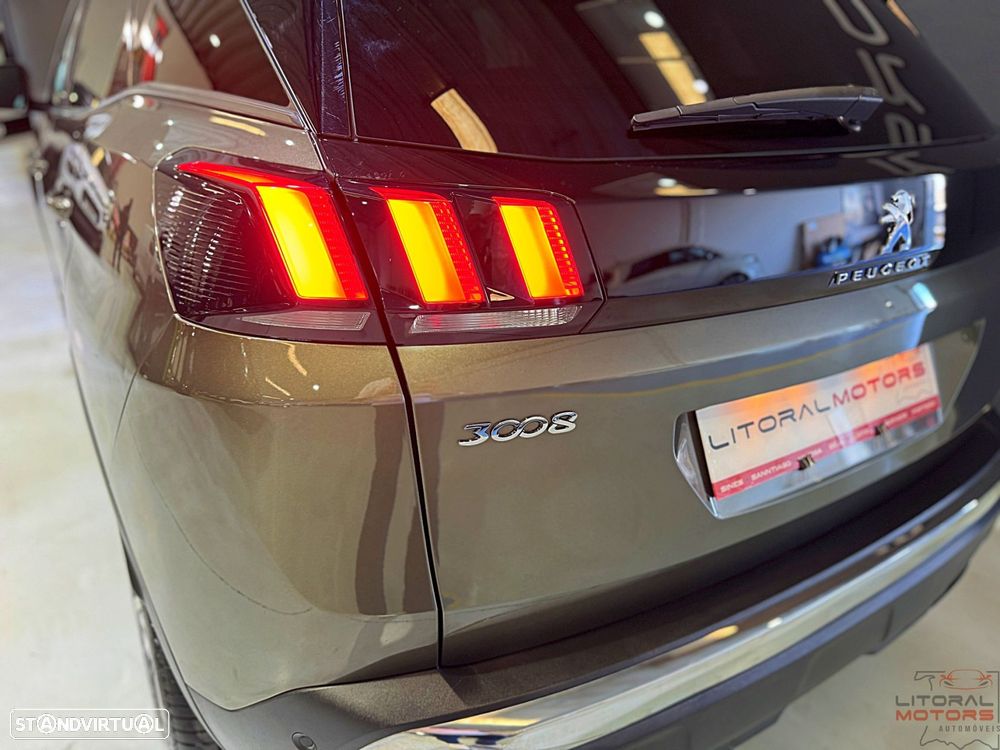 Peugeot 3008 1.2 PureTech Allure Pack EAT8 - 9