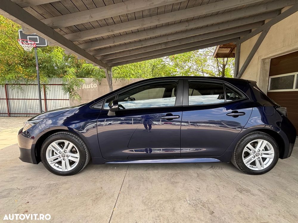 Toyota Corolla 1.8 HSD Business - 12