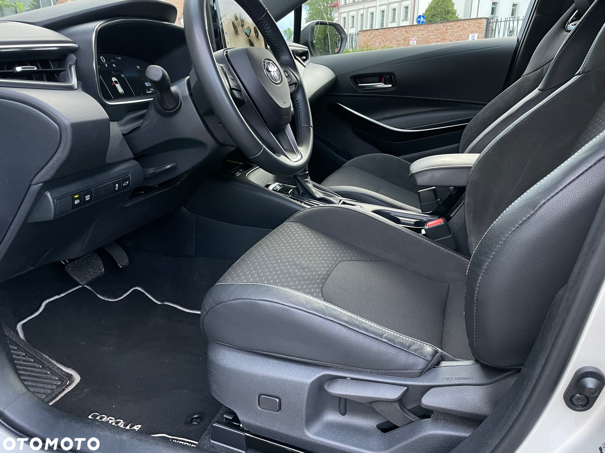 Toyota Corolla - 21