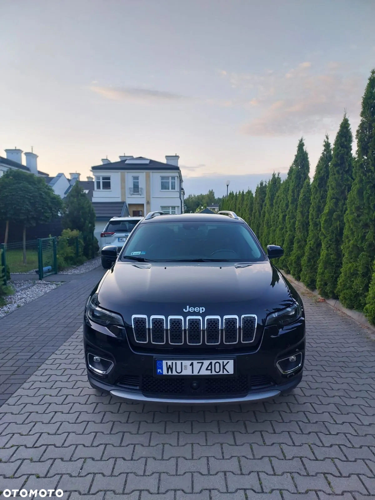 Jeep Cherokee - 2