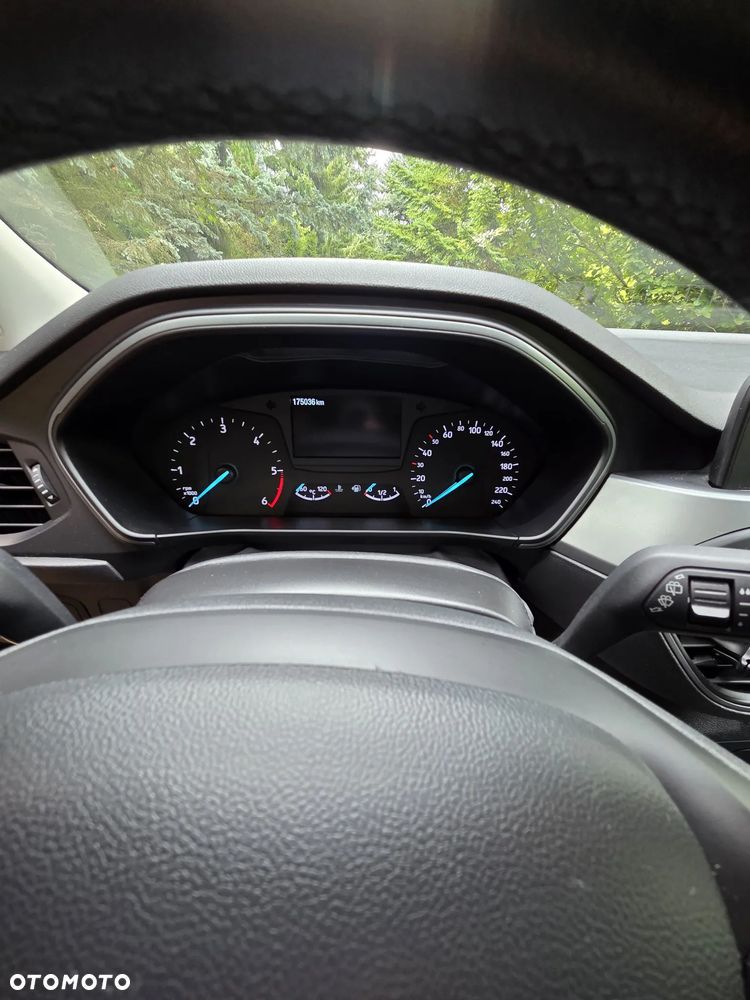 Ford Focus - 12