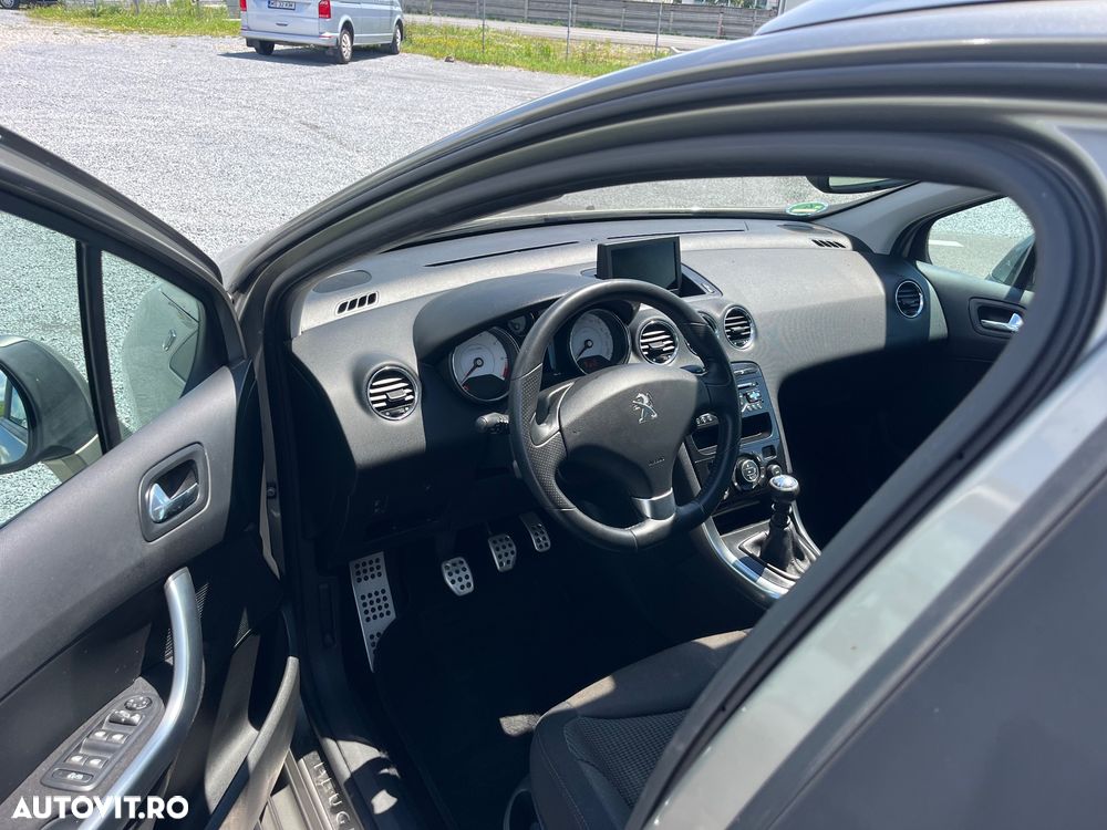 Peugeot 308 1.6 THP Active - 11