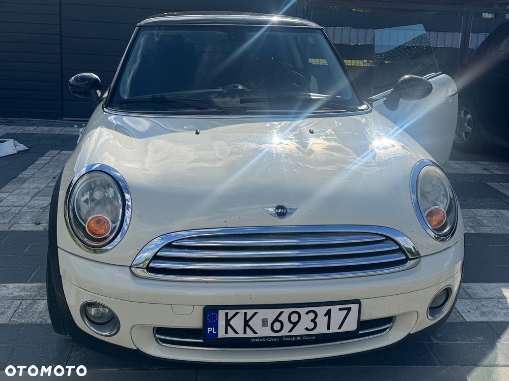 MINI Cooper Standard - 11