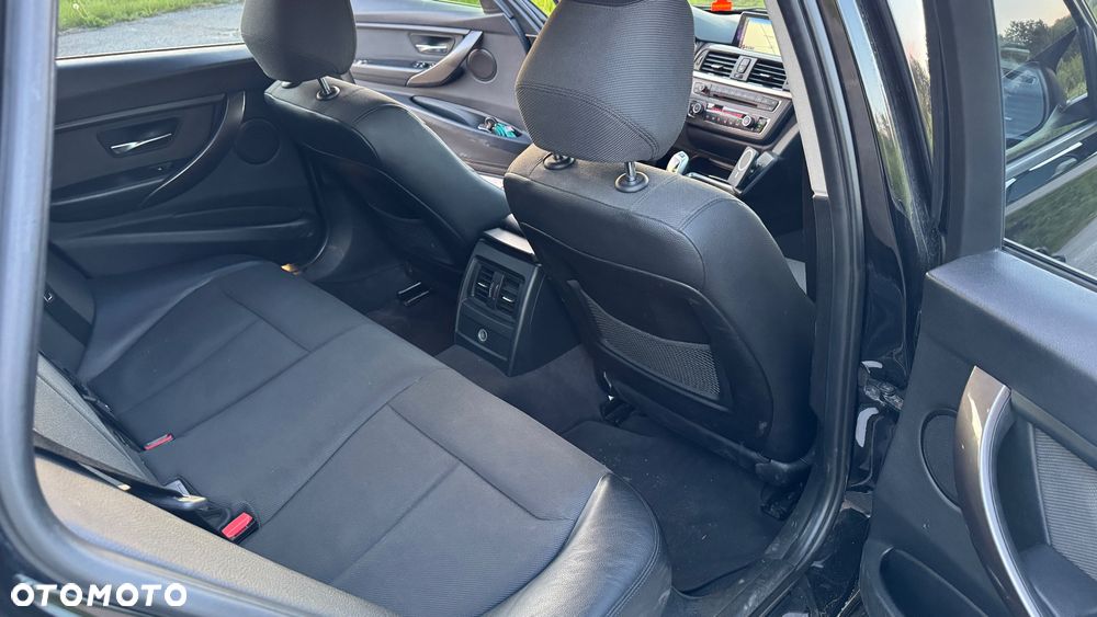 BMW Seria 3 320d Sport-Aut Modern Line - 9