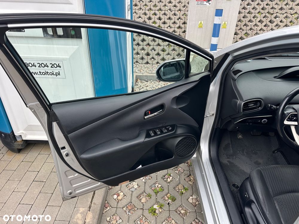 Toyota Prius 1.8 Hybrid Premium - 13