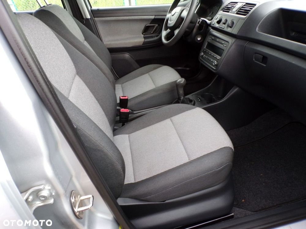Skoda Fabia 1.2 HTP Fresh - 22