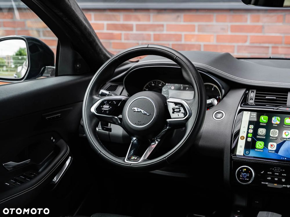 Jaguar E-Pace D200 AWD R-Dynamic - 30