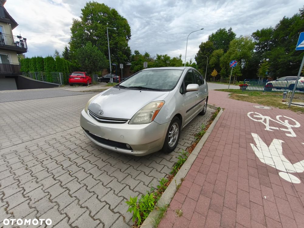 Toyota Prius - 1