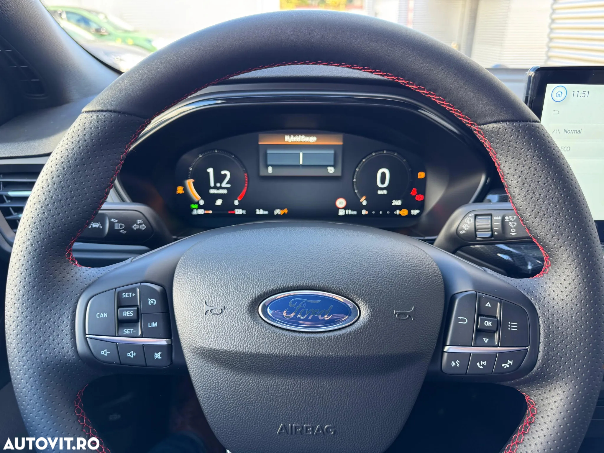 Ford Focus 1.0 EcoBoost MHEV ST-Line X - 4