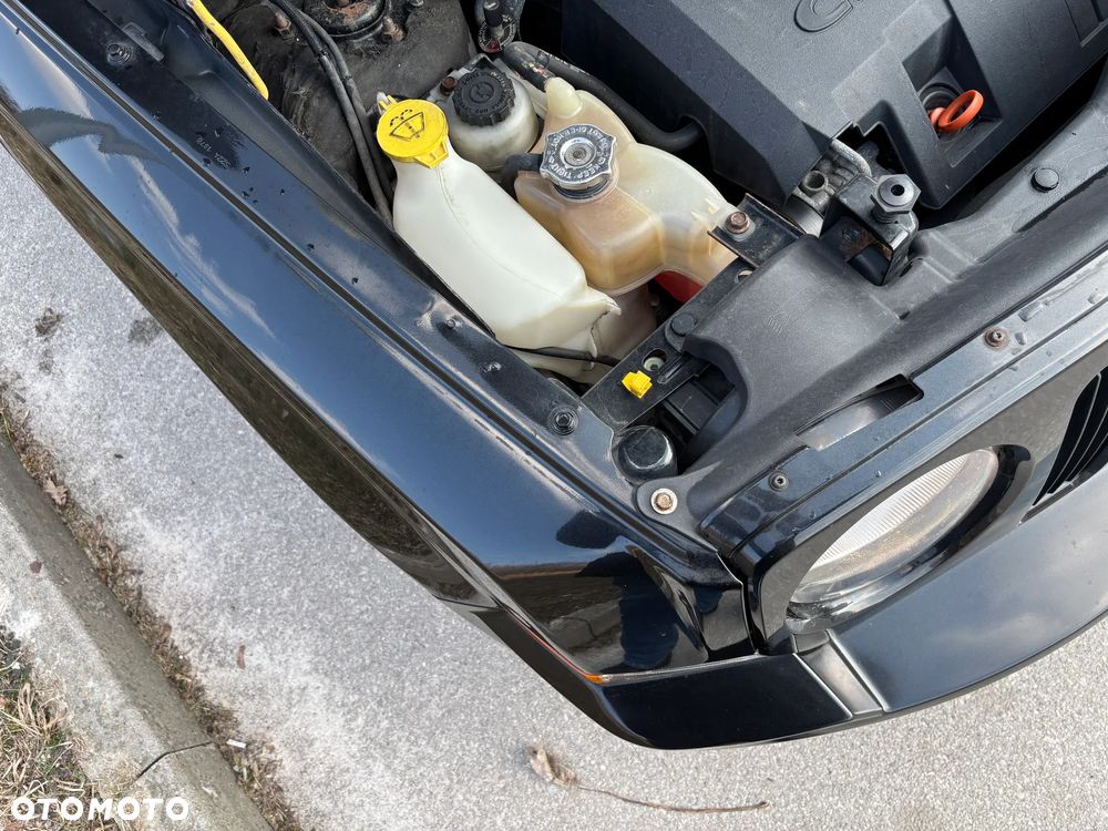 Jeep Patriot 2.0 CRD Sport - 32