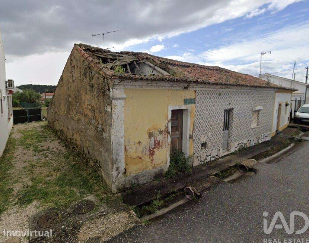 Moradia em banda T3 em Tramagal de 125 m2 - Grande imagem: 2/14