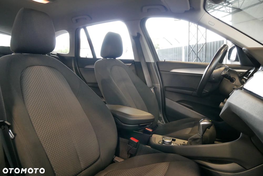 BMW X1 sDrive18i Business Edition - 13