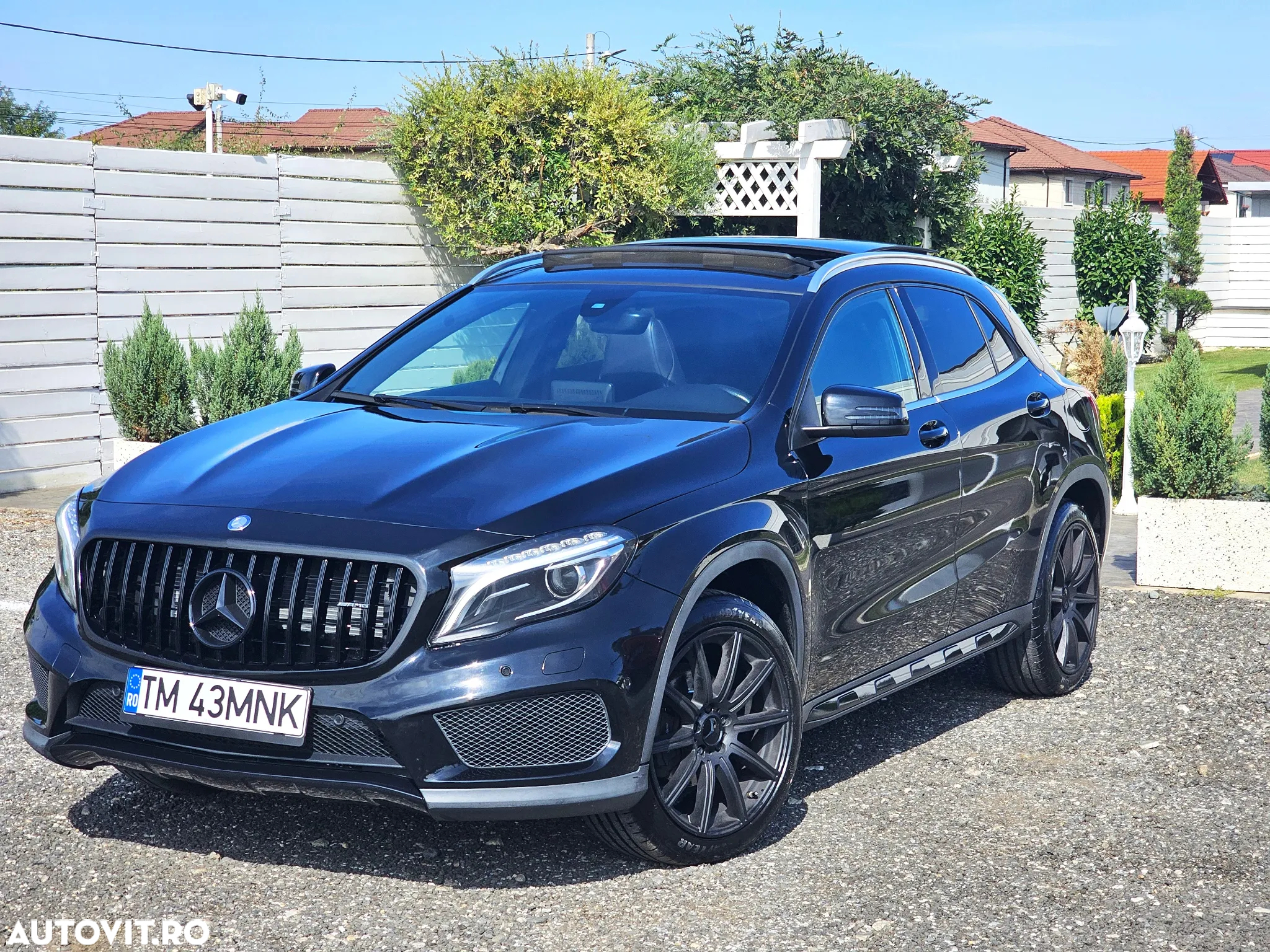 Mercedes-Benz GLA 200 7G-DCT AMG Line - 2