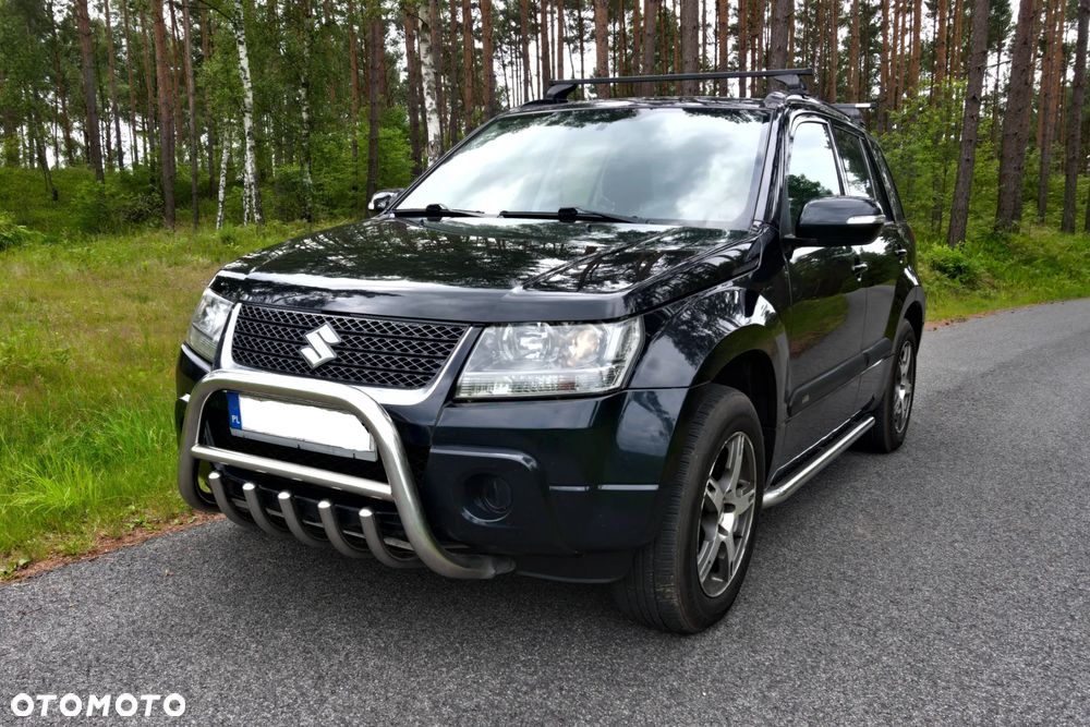 Suzuki Grand Vitara 2.0 - 16