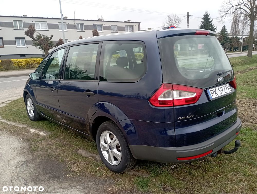 Ford Galaxy 2.0 TDCi Ambiente - 2