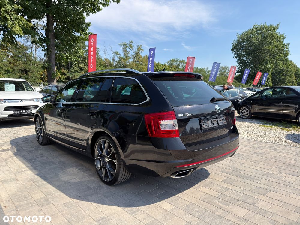 Skoda Octavia 2.0 TDI RS DSG - 16