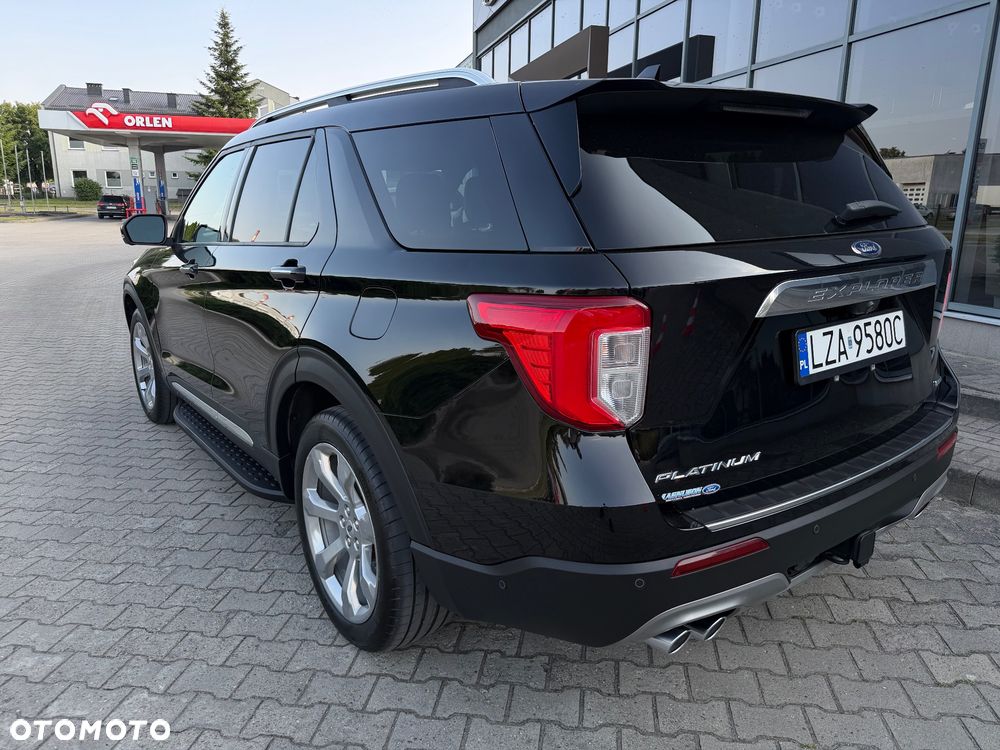 Ford Explorer - 4