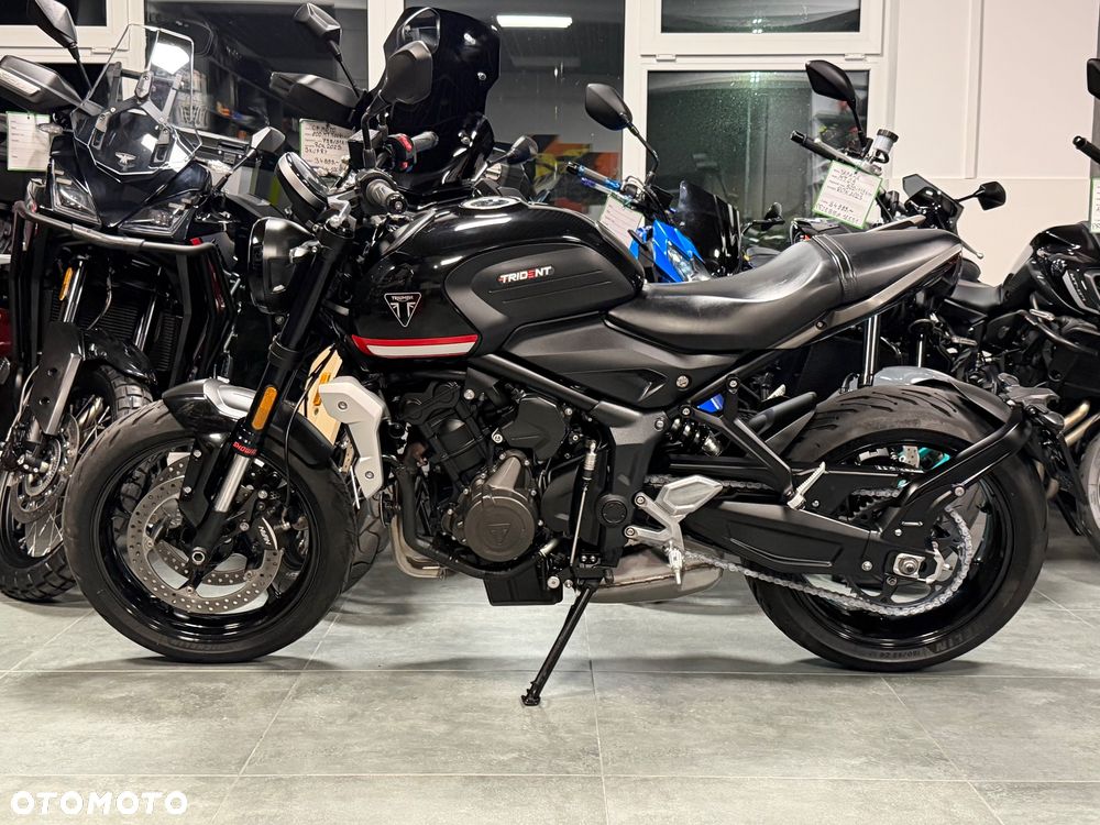 Triumph Trident - 25