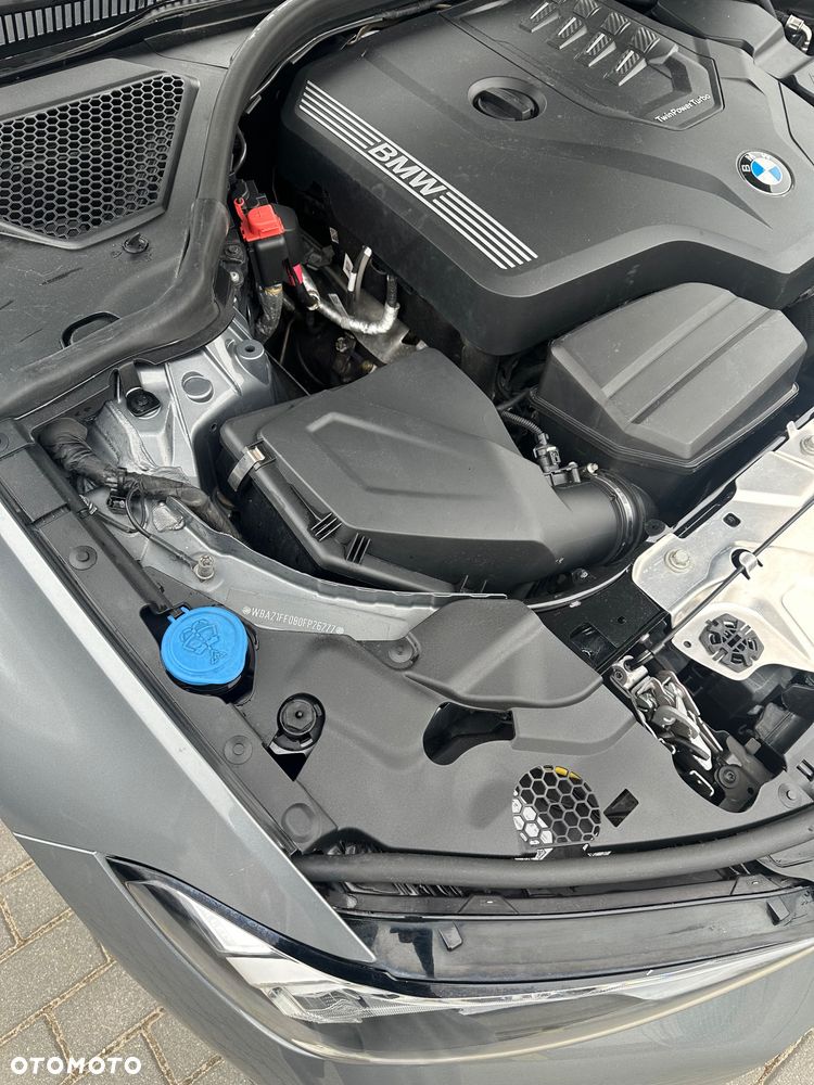 BMW Seria 3 318i M Sport - 27