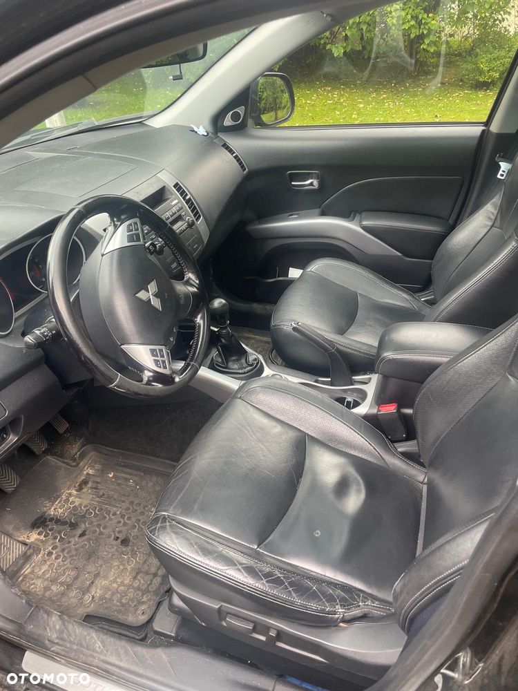 Mitsubishi Outlander 2.0 DID Intense + - 2