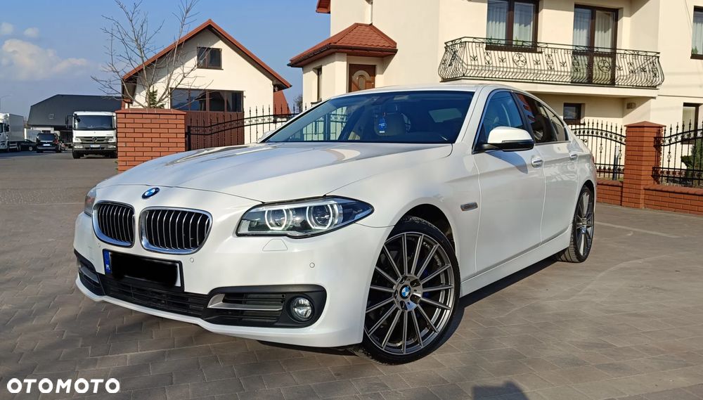 BMW Seria 5 530d xDrive Modern Line - 2