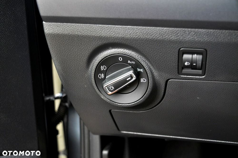 Seat Arona - 12