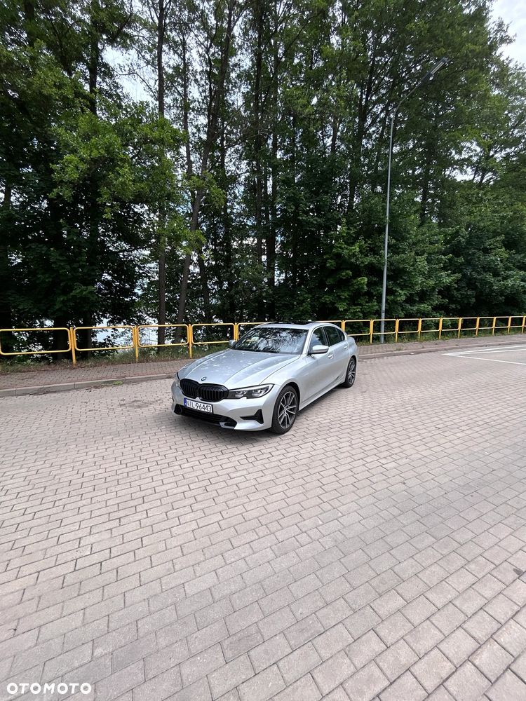 BMW Seria 3 330i Luxury Line sport - 1